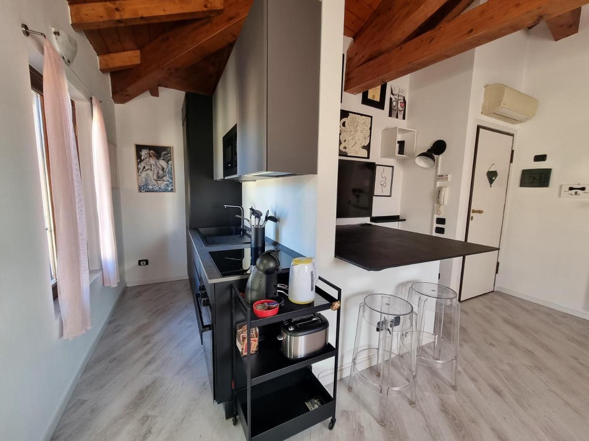 Apartment Francesca's Heart Desenzano-by Goccia Di Desenzano del Garda
