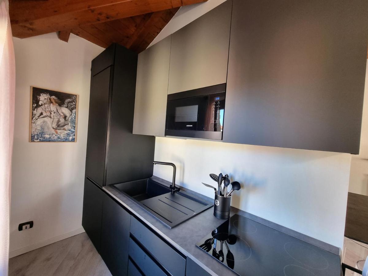 Apartment Francesca's Heart Desenzano-by Goccia Di Desenzano del Garda